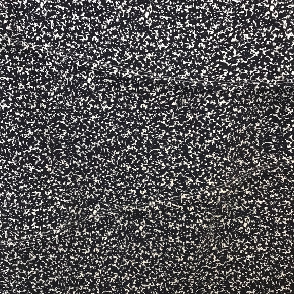 Like New J.McLaughlin Athleisure Skirt. Small - Picture 2 of 6